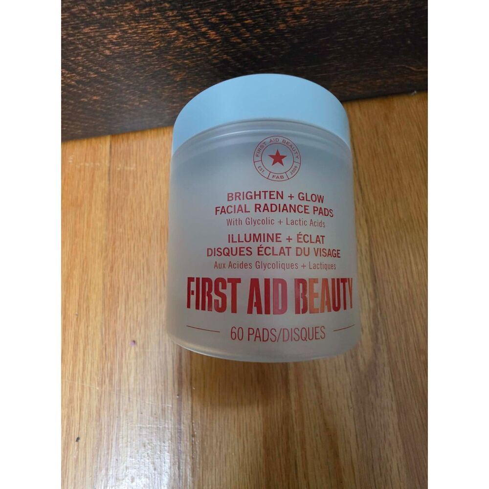 Brighten + Glow Facial Radiance Pads with Glycolic + Lactic Acids